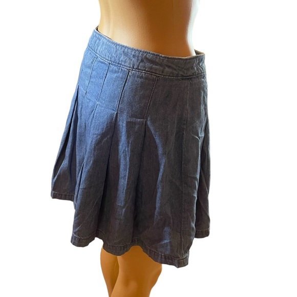 AMERICAN EAGLE OUTFITTERS SIZE 2 BLUE PLEATED MINI SKIRT - Picture 6 of 14